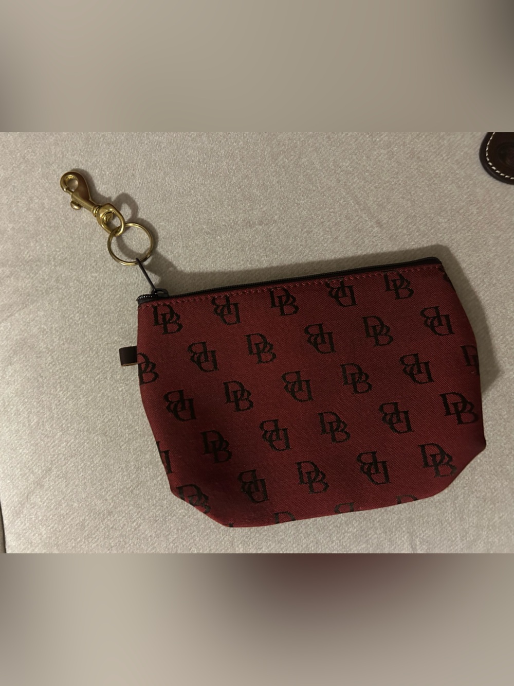 Matching D & B 3 pc.: XL Purse tote bag, keychain, zippered smaller bag. - Picture 11 of 16